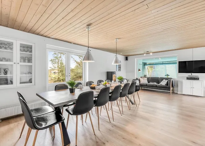 Irlin - 800m From The Sea By Interhome